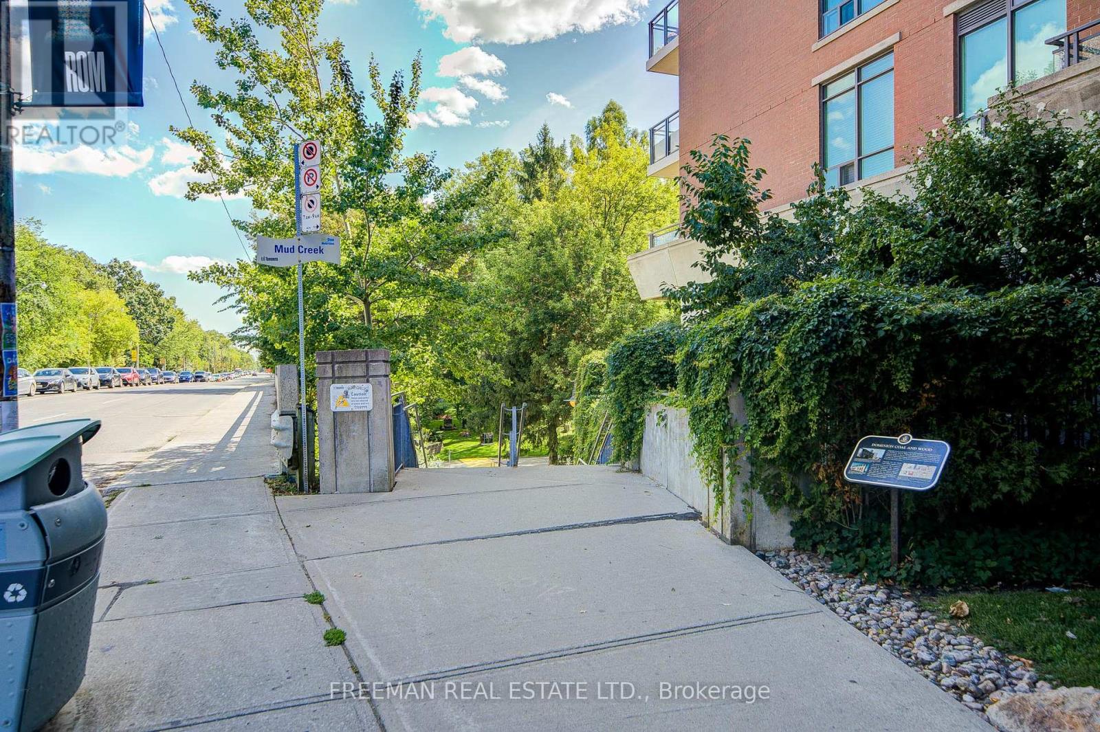 Photo 37 of 201 319 Merton Street, Toronto ON
