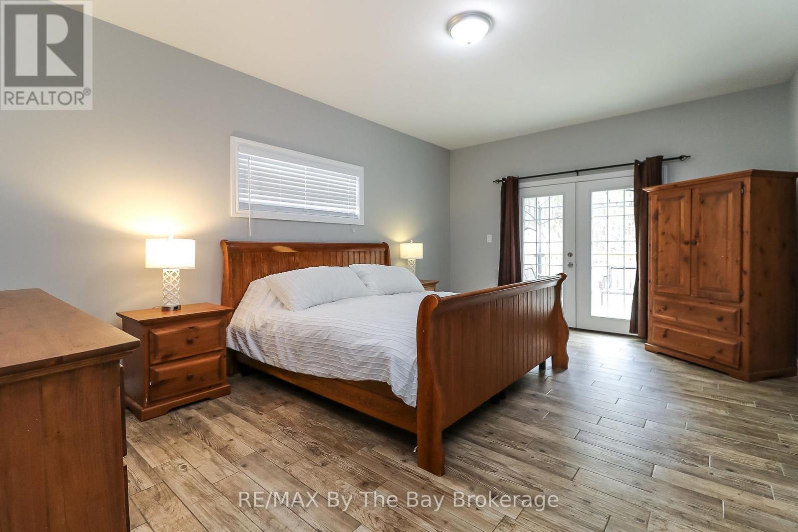 Photo 15 of 37 Wesley Avenue, Wasaga Beach ON