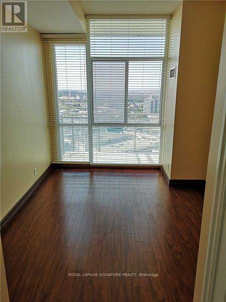 Photo 7 of 3208 220 Burnhamthorpe Road W, Mississauga ON