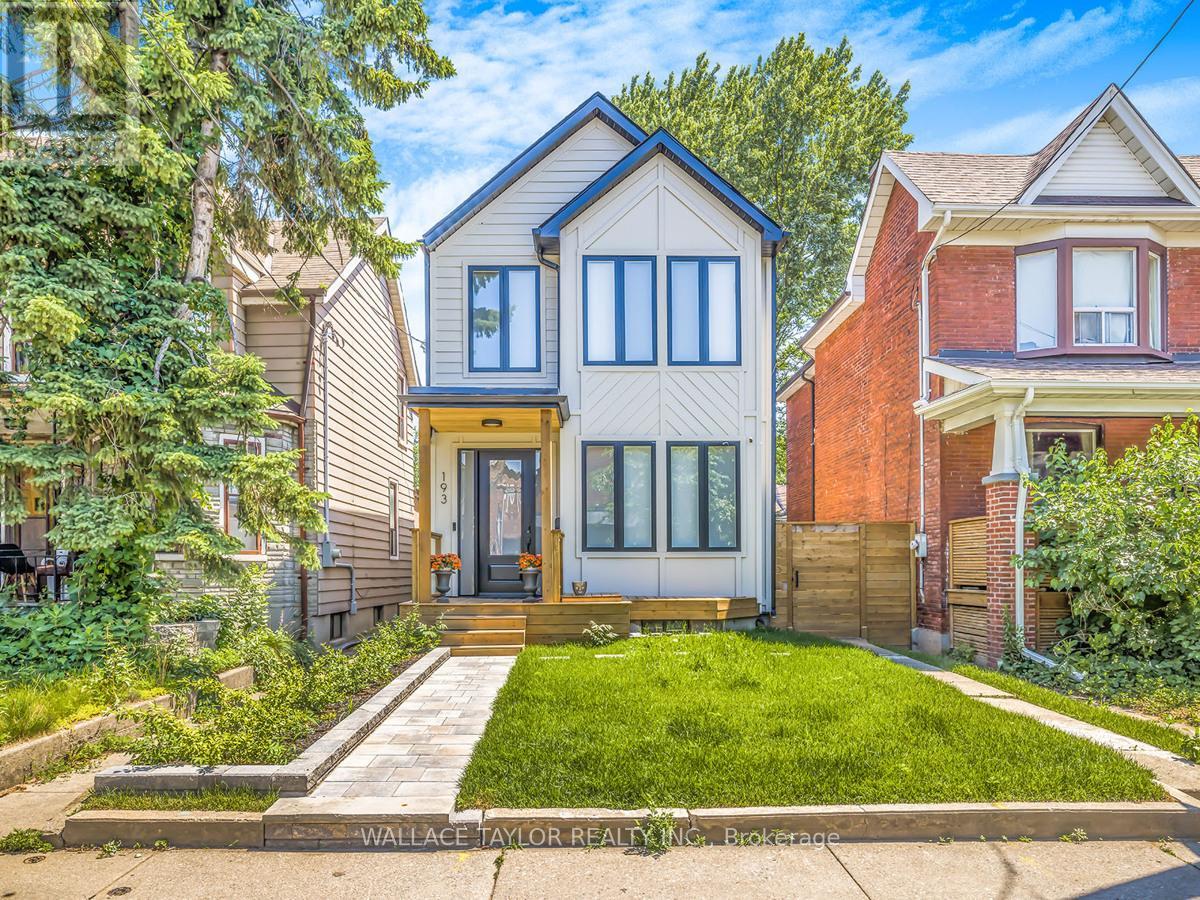 Photo 11 of Lower 193 Perth Avenue, Toronto ON