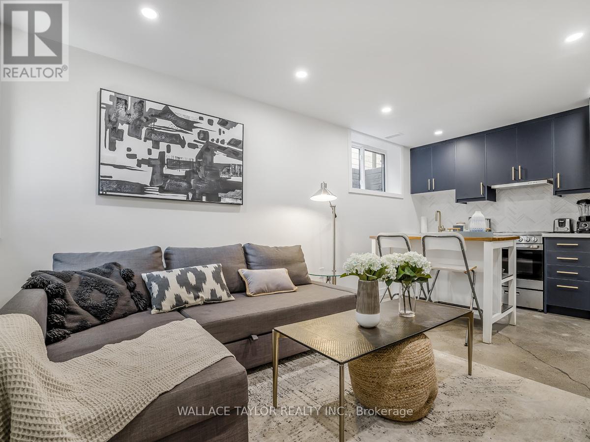 Photo 3 of Lower 193 Perth Avenue, Toronto ON