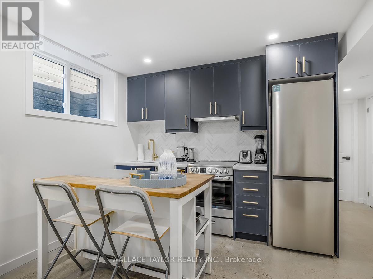 Photo 4 of Lower 193 Perth Avenue, Toronto ON