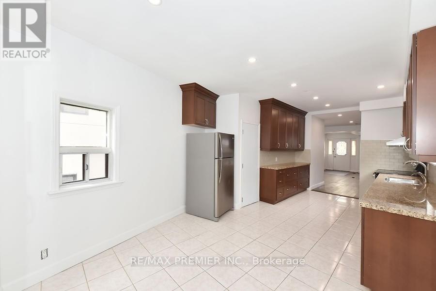 Photo 10 of 221 Belgravia Avenue, Toronto ON