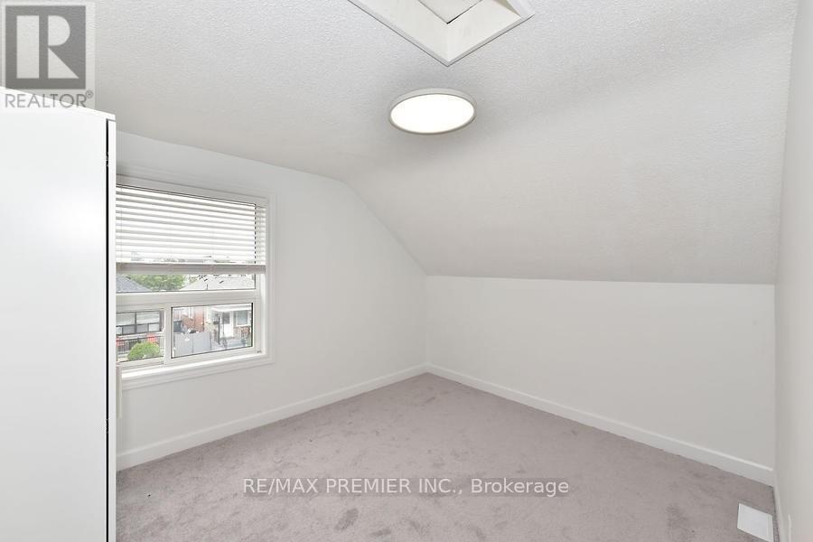 Photo 21 of 221 Belgravia Avenue, Toronto ON
