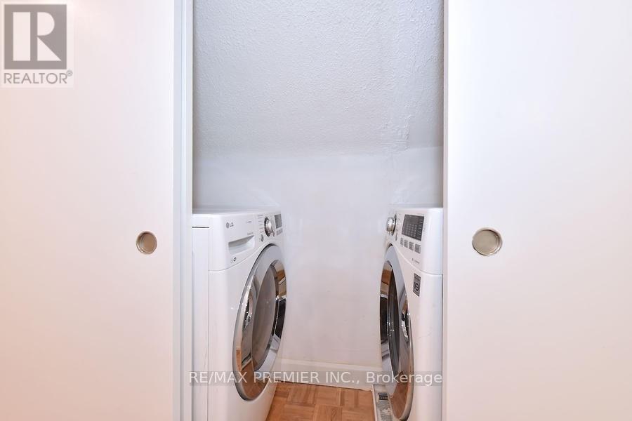Photo 25 of 221 Belgravia Avenue, Toronto ON