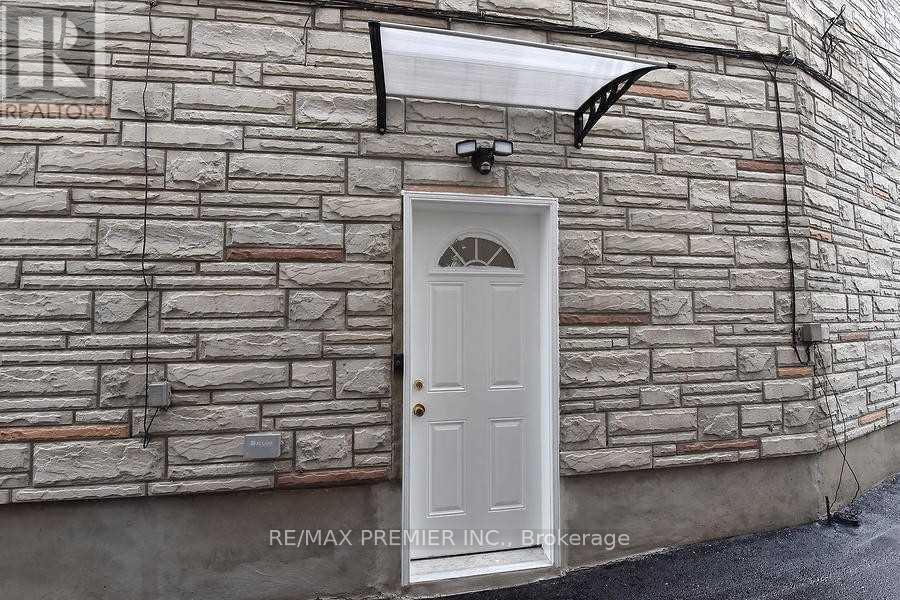 Photo 28 of 221 Belgravia Avenue, Toronto ON