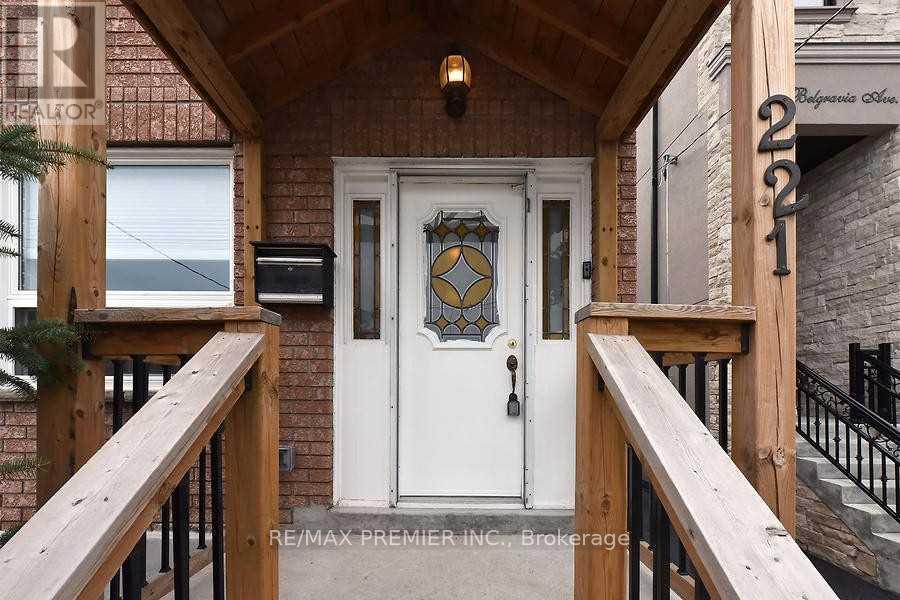 Photo 3 of 221 Belgravia Avenue, Toronto ON