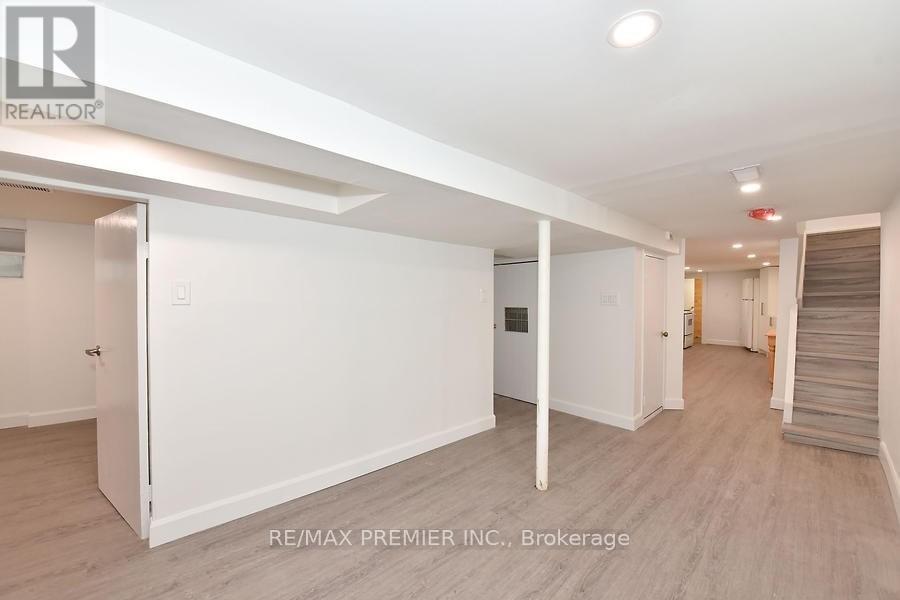 Photo 30 of 221 Belgravia Avenue, Toronto ON
