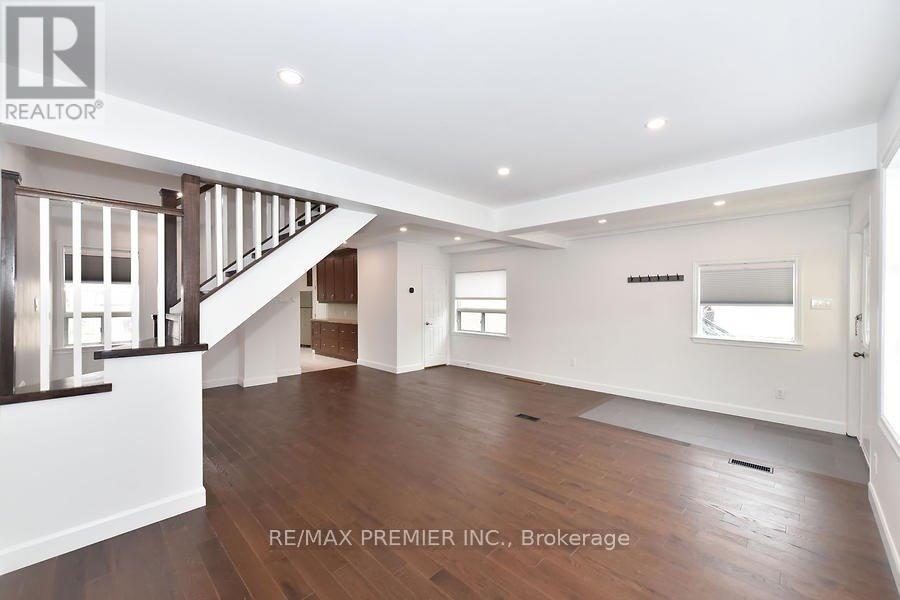 Photo 7 of 221 Belgravia Avenue, Toronto ON