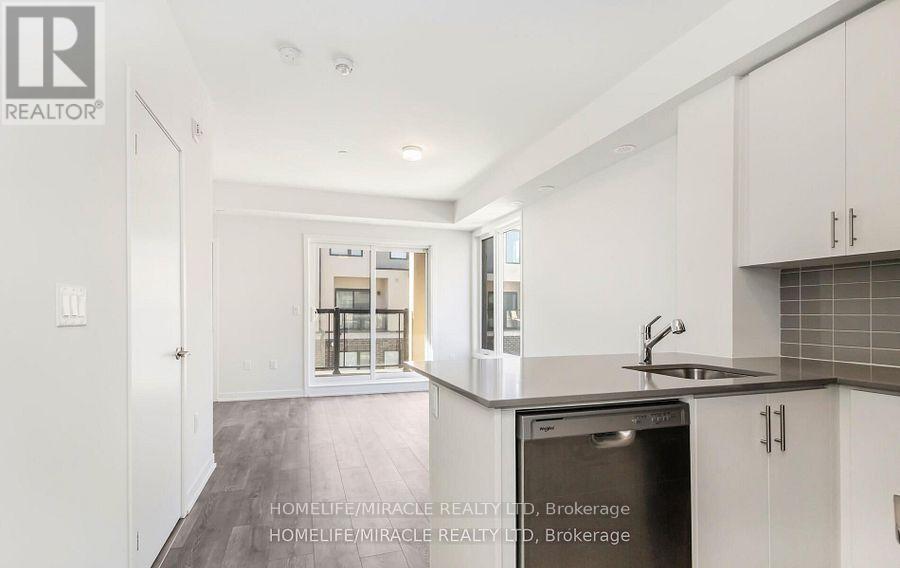 Photo 17 of 16 3415 Ridgeway Drive, Mississauga ON