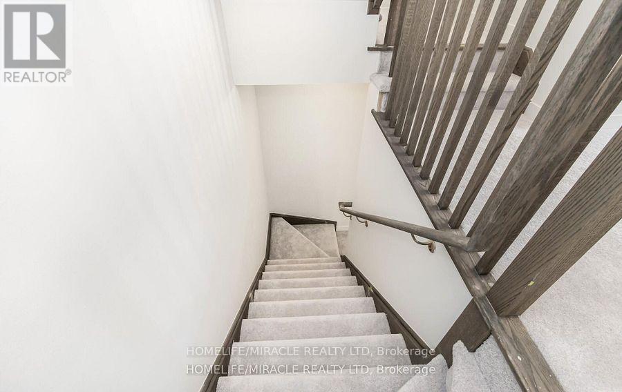 Photo 21 of 16 3415 Ridgeway Drive, Mississauga ON