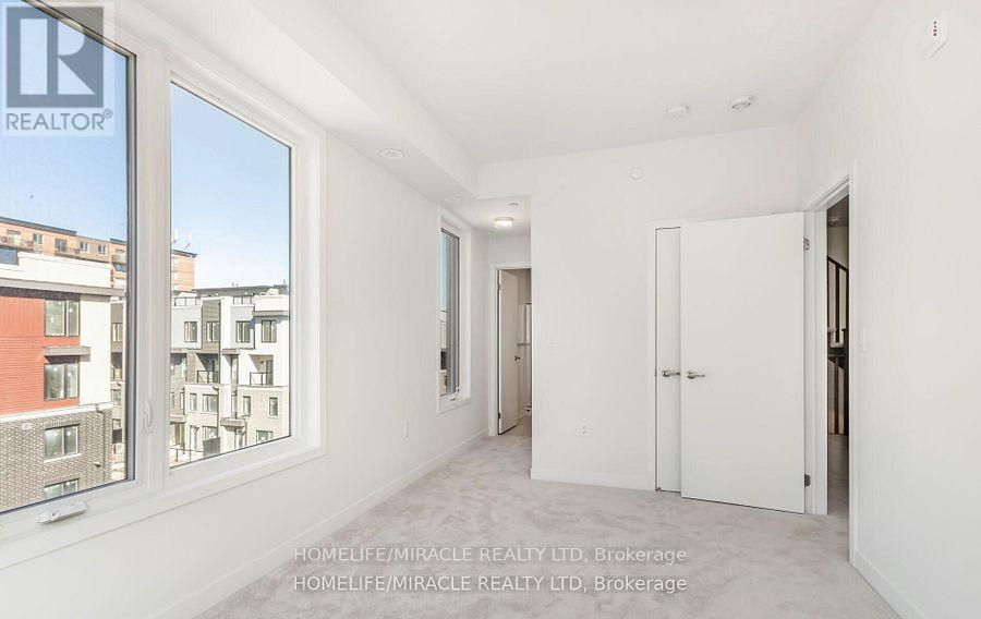 Photo 25 of 16 3415 Ridgeway Drive, Mississauga ON