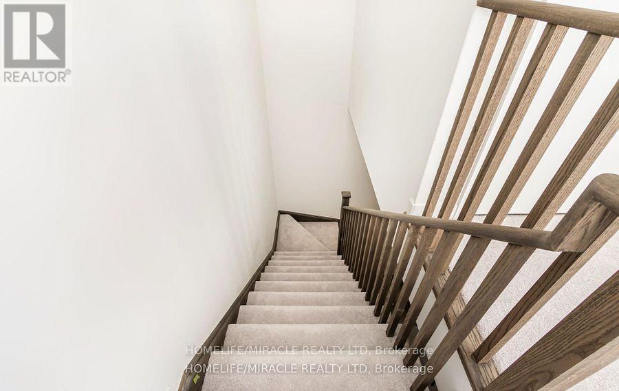 Photo 35 of 16 3415 Ridgeway Drive, Mississauga ON
