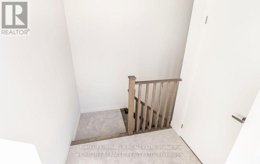 Photo 36 of 16 3415 Ridgeway Drive, Mississauga ON