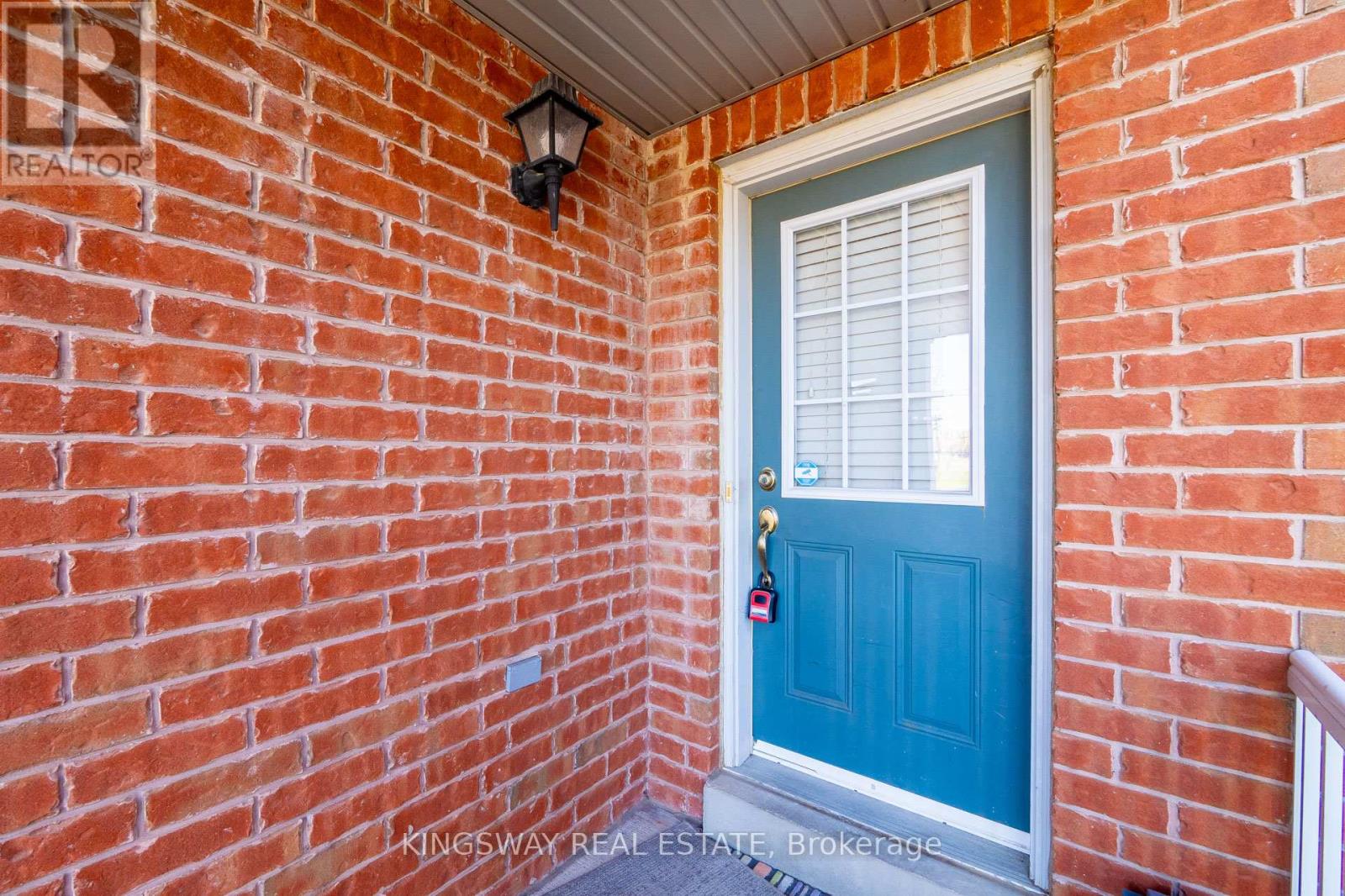 Photo 13 of 470 Savoline Boulevard, Milton ON