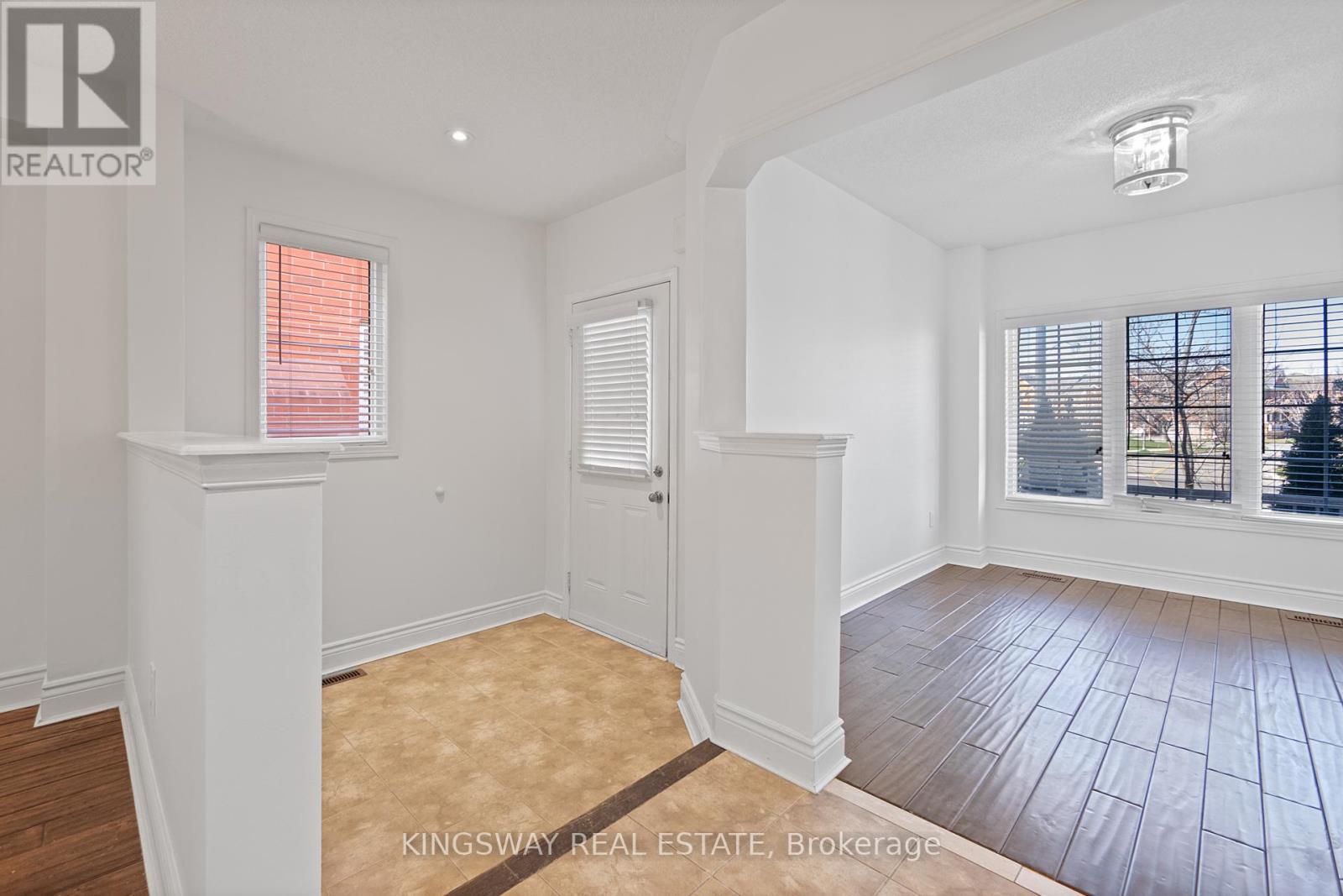 Photo 14 of 470 Savoline Boulevard, Milton ON