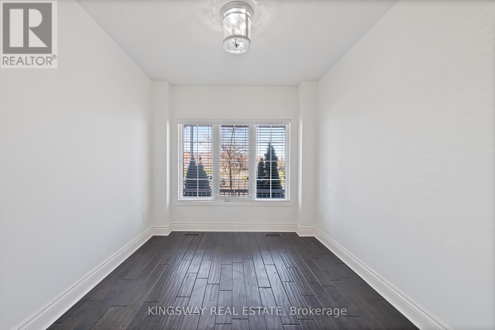 Photo 15 of 470 Savoline Boulevard, Milton ON