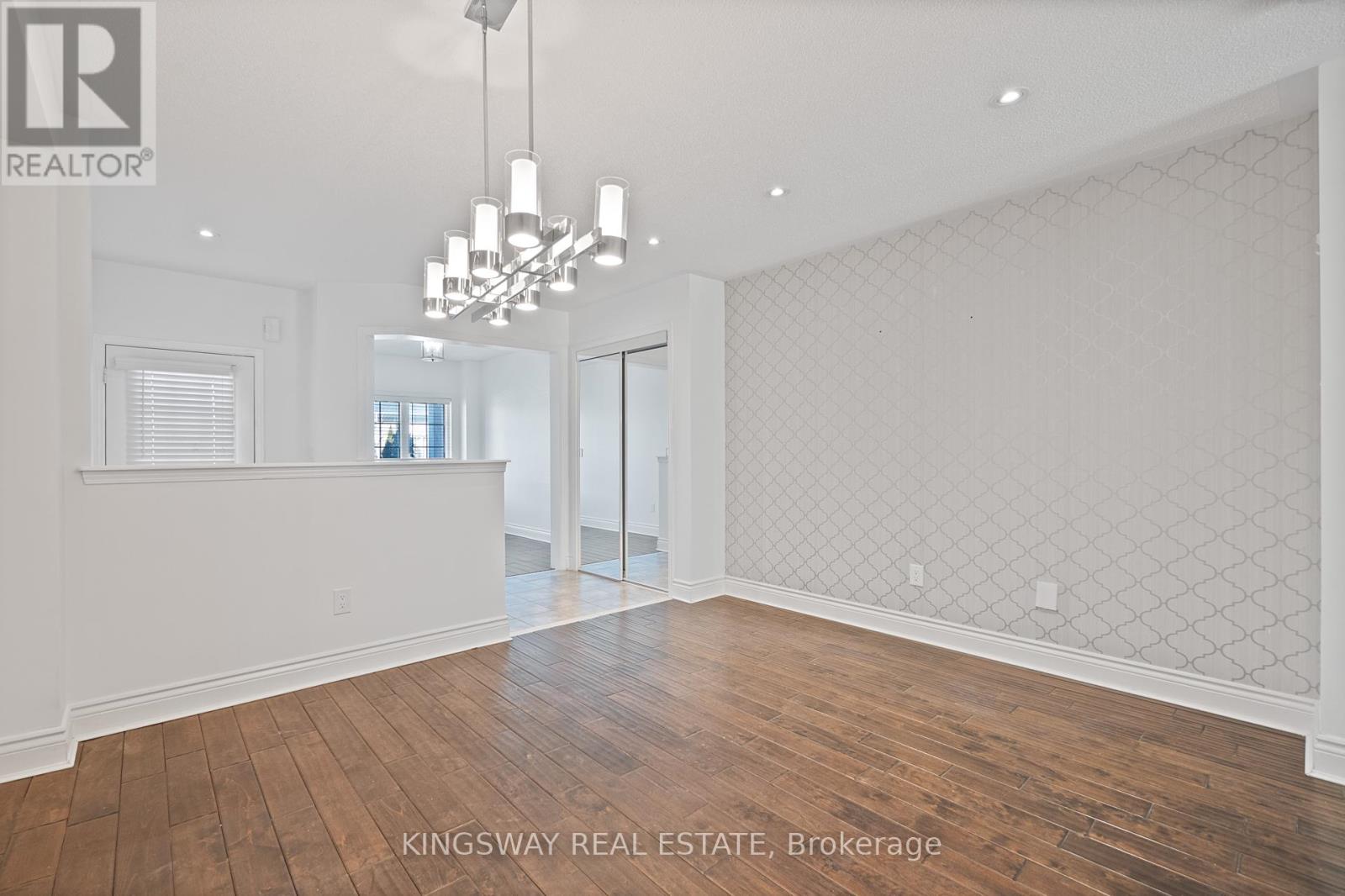 Photo 19 of 470 Savoline Boulevard, Milton ON