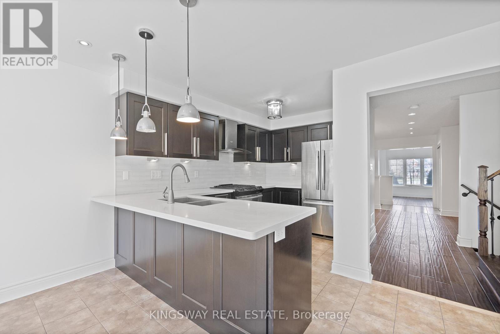 Photo 22 of 470 Savoline Boulevard, Milton ON