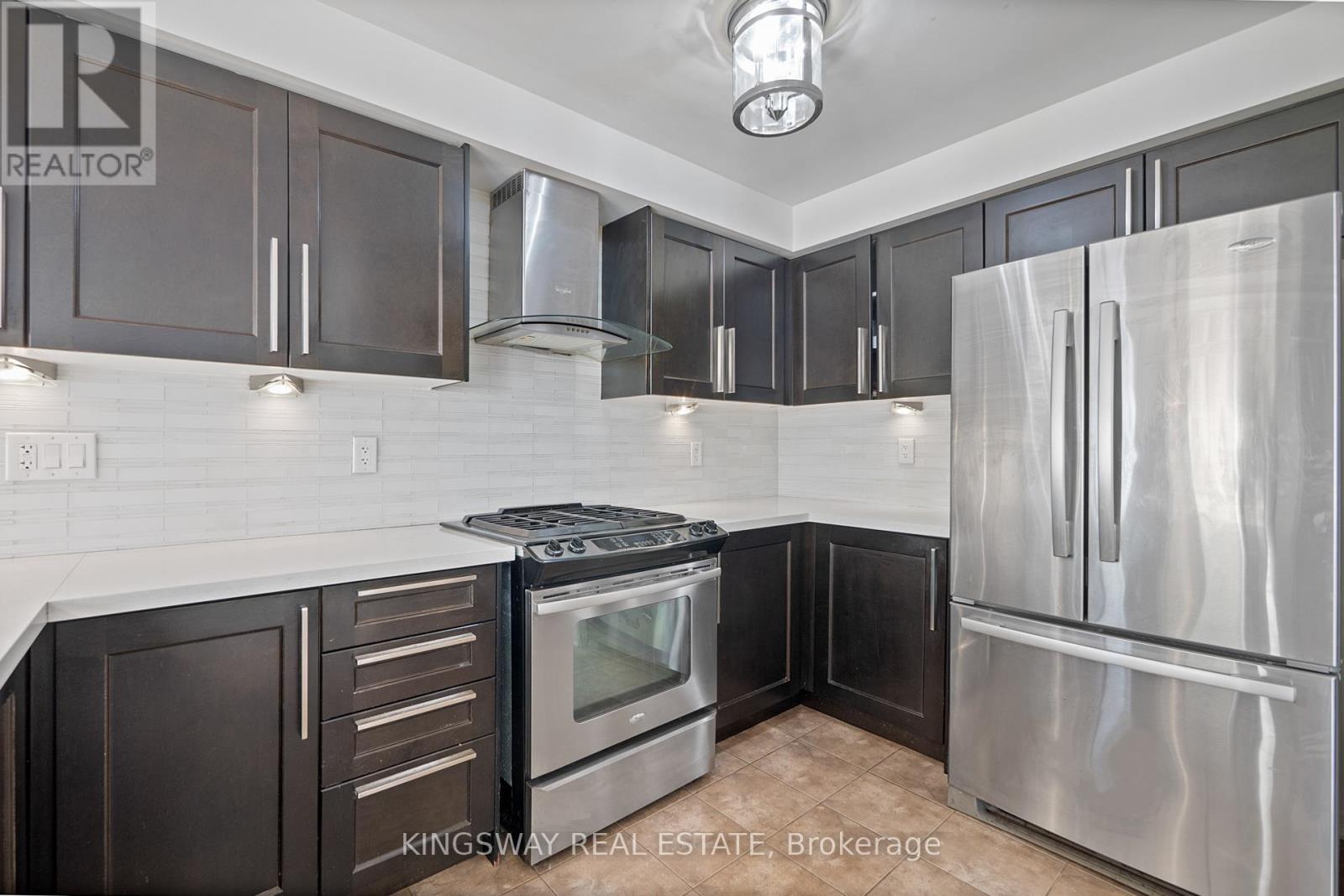 Photo 26 of 470 Savoline Boulevard, Milton ON