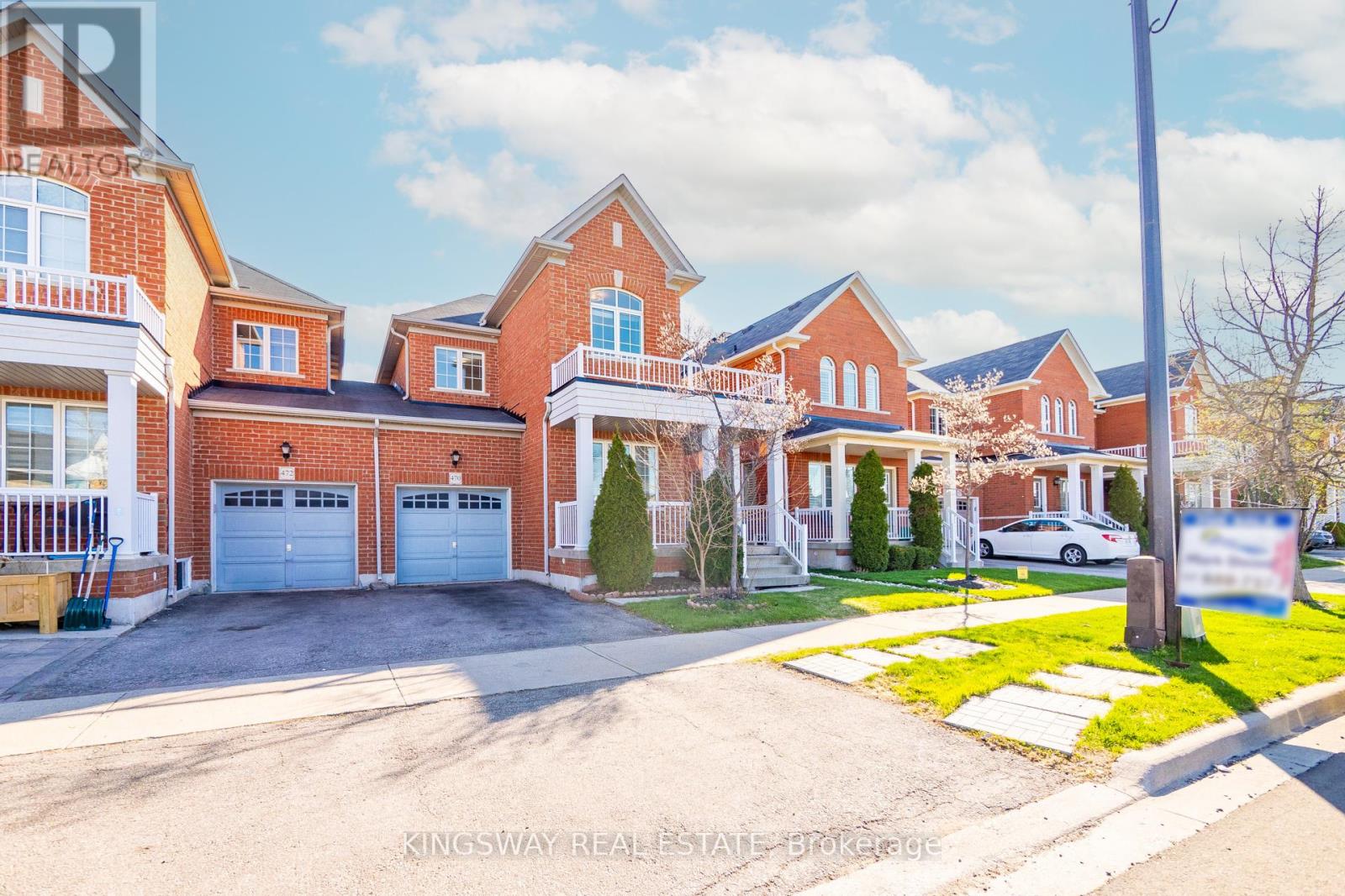 Photo 3 of 470 Savoline Boulevard, Milton ON
