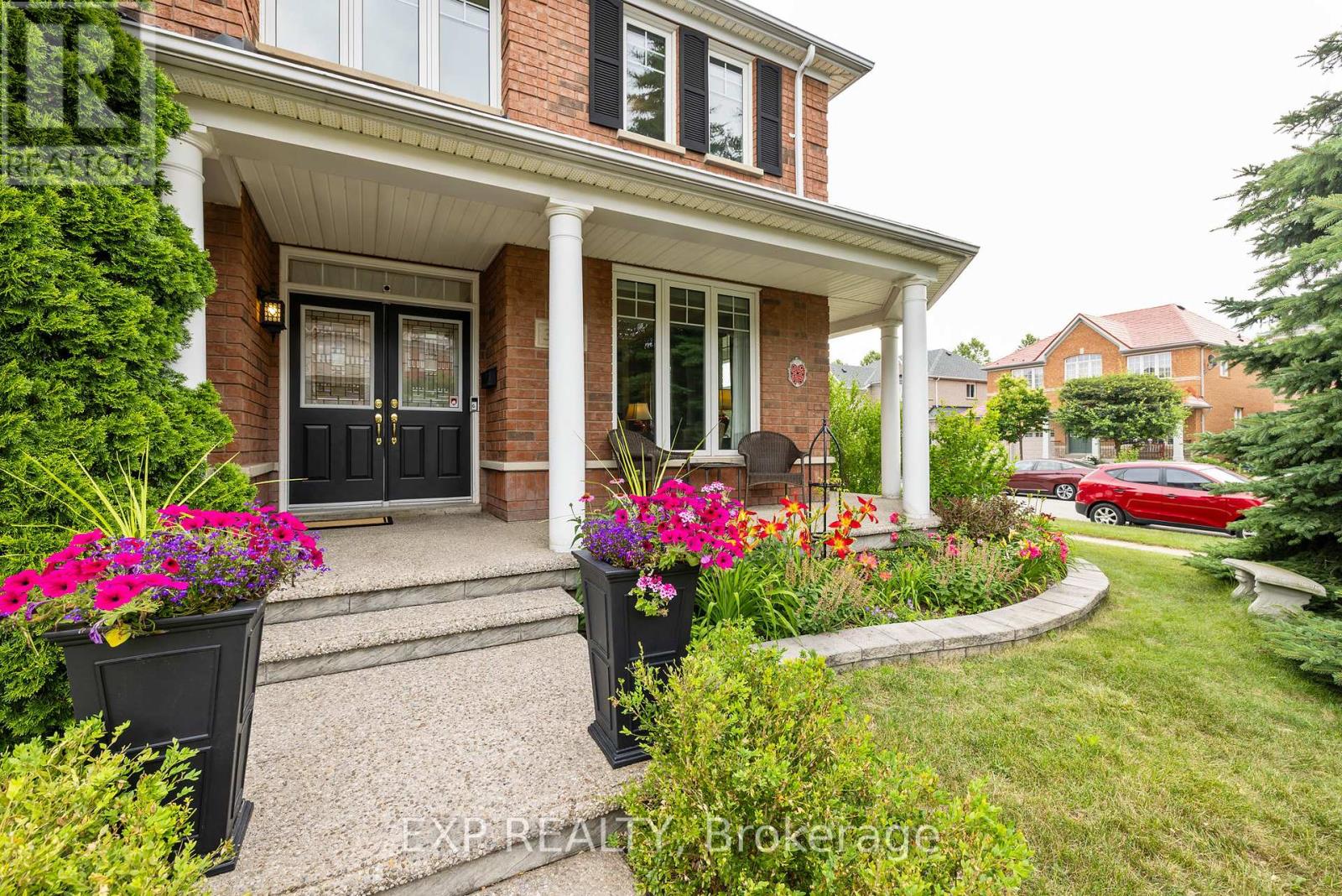 Photo 4 of 3117 Splendour Place, Mississauga ON