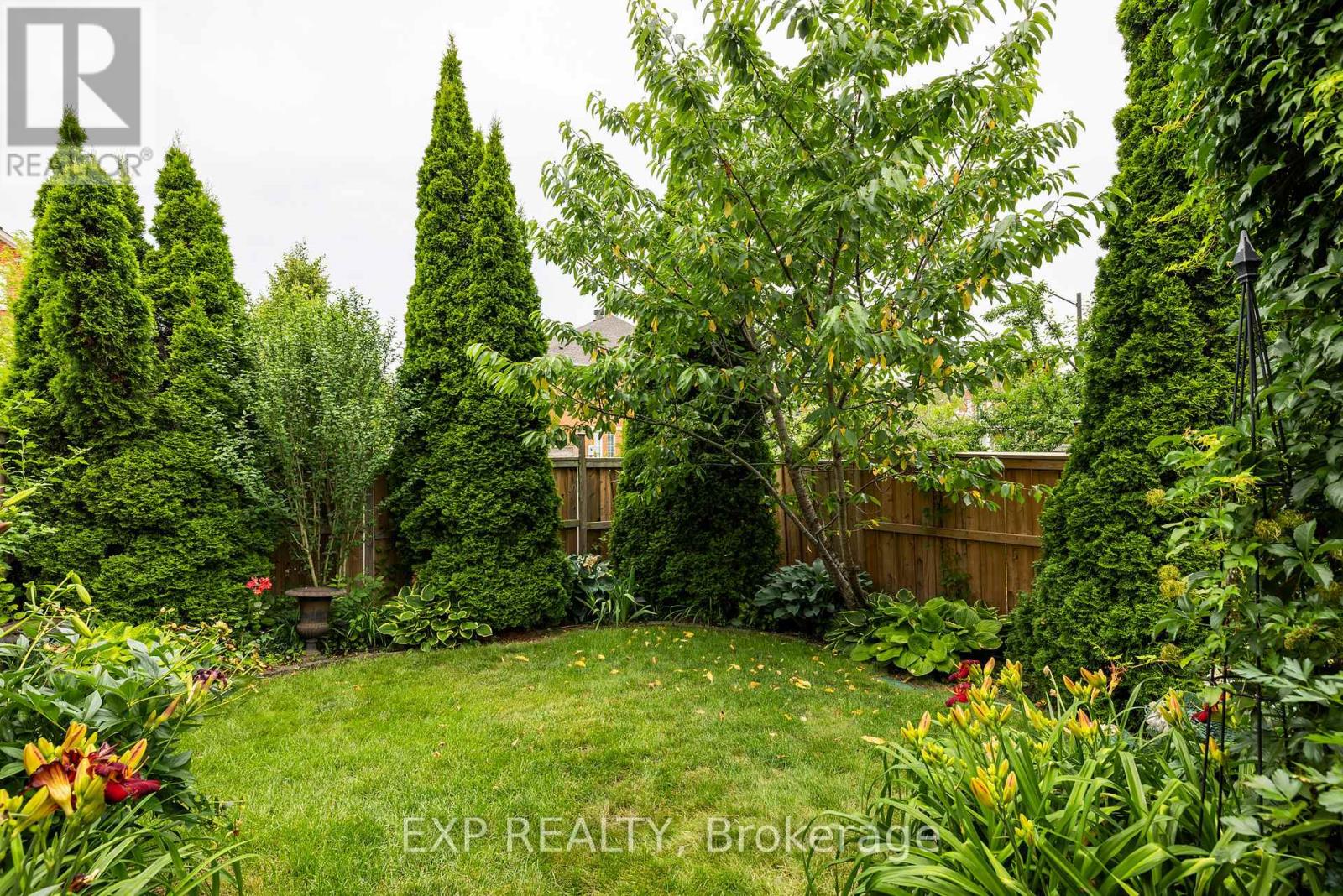 Photo 5 of 3117 Splendour Place, Mississauga ON