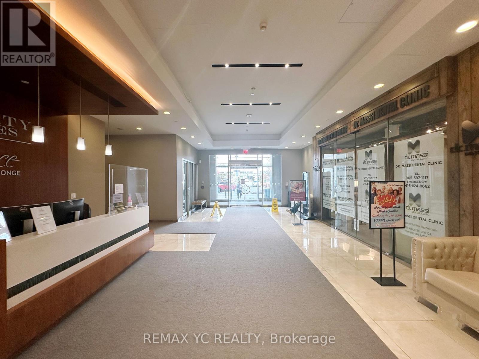 Photo 3 of 307 7191 Yonge Street, Markham ON