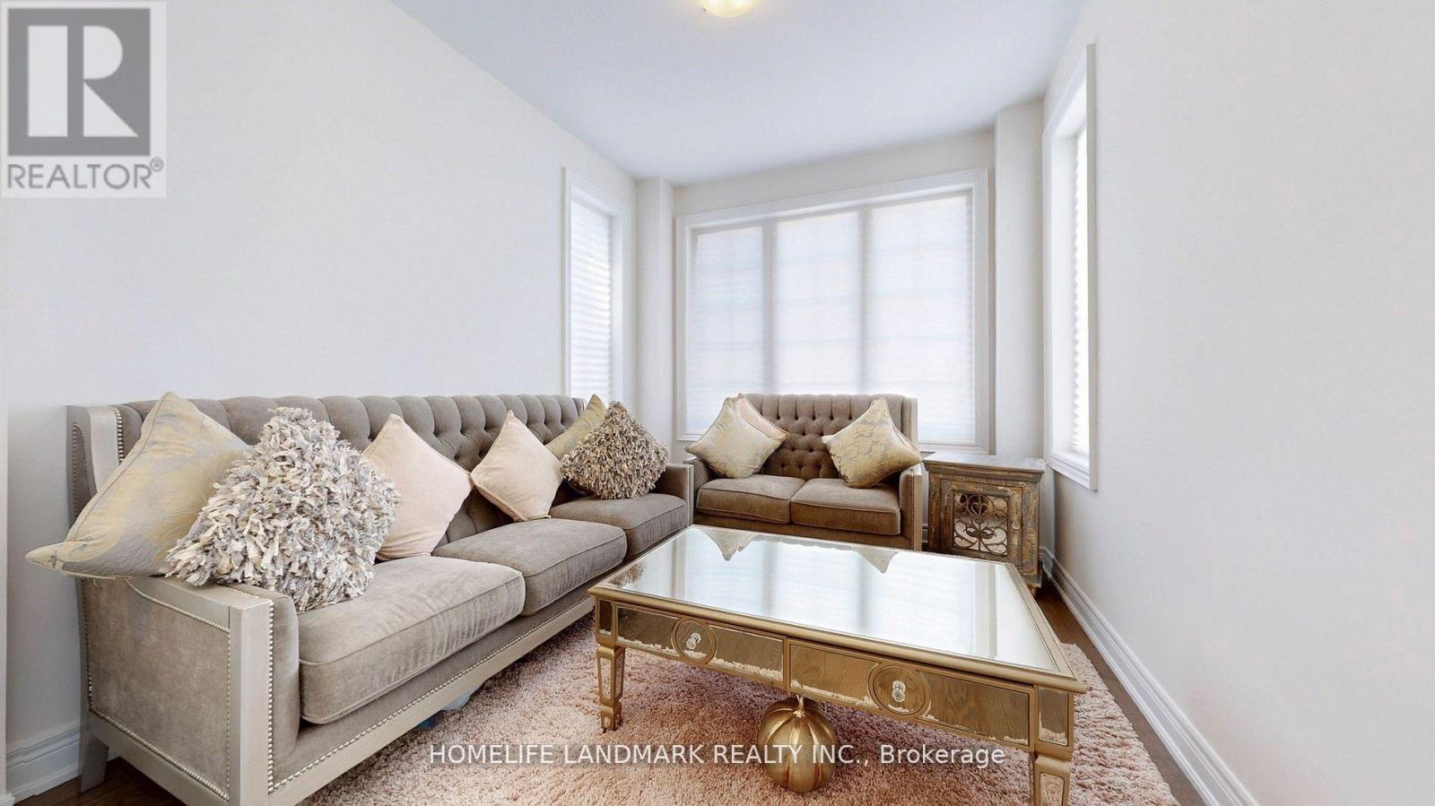 Photo 15 of 199 Seaview Heights, East Gwillimbury ON