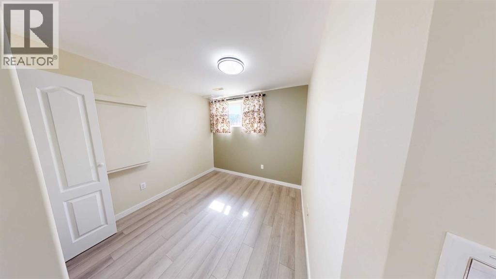 Photo 28 of 138 Southgate Boulevard S, Lethbridge AB