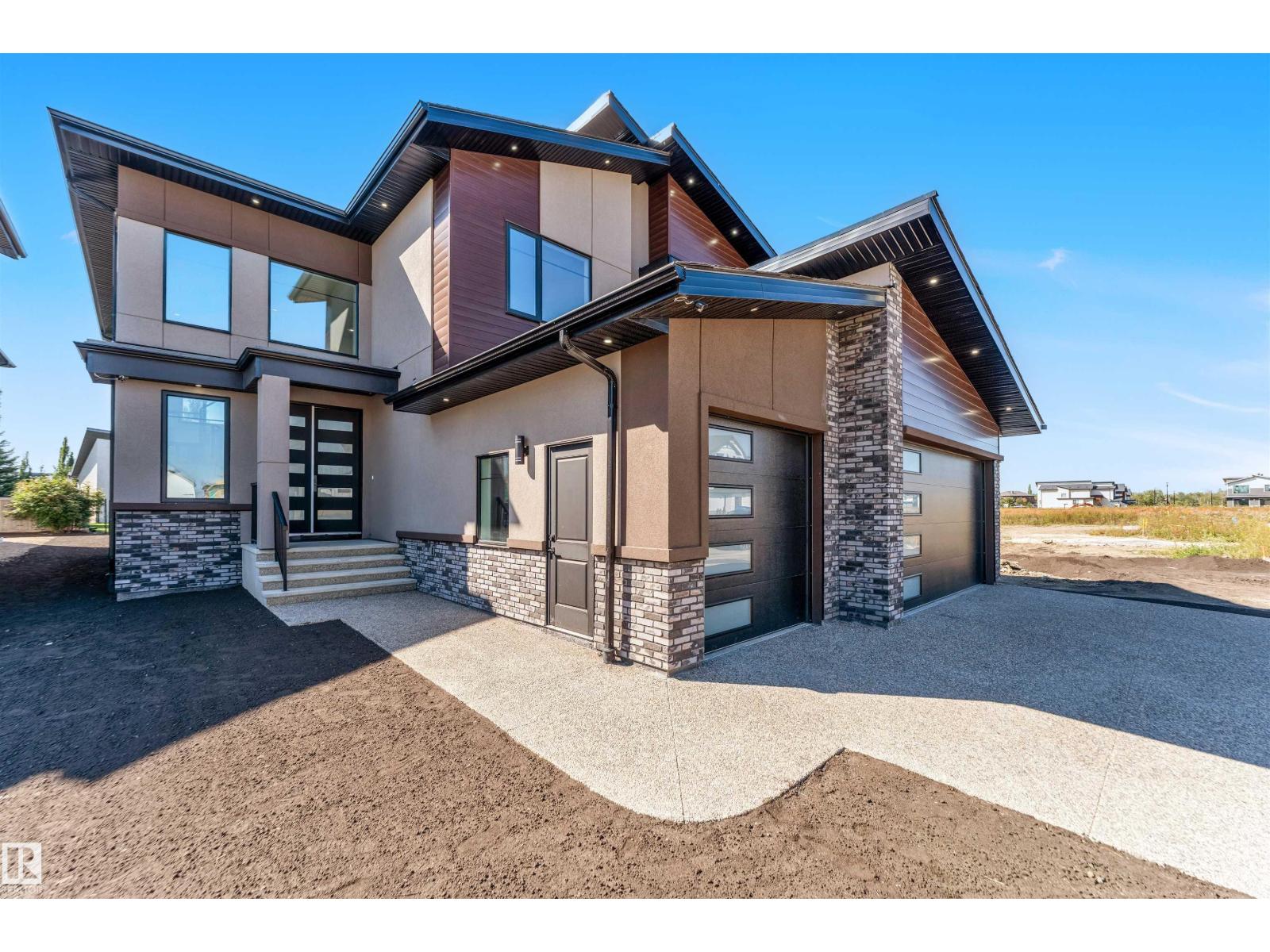 Photo 1 of 715 165 Av Ne, Edmonton AB
