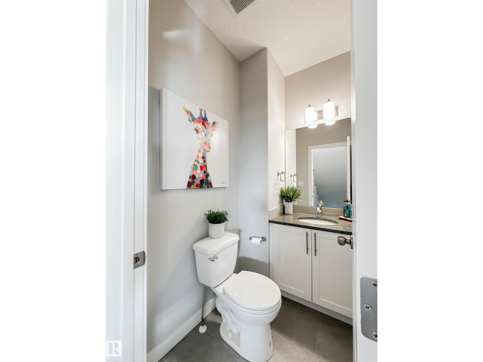 Photo 19 of 6 16537 130 A St Nw, Edmonton AB