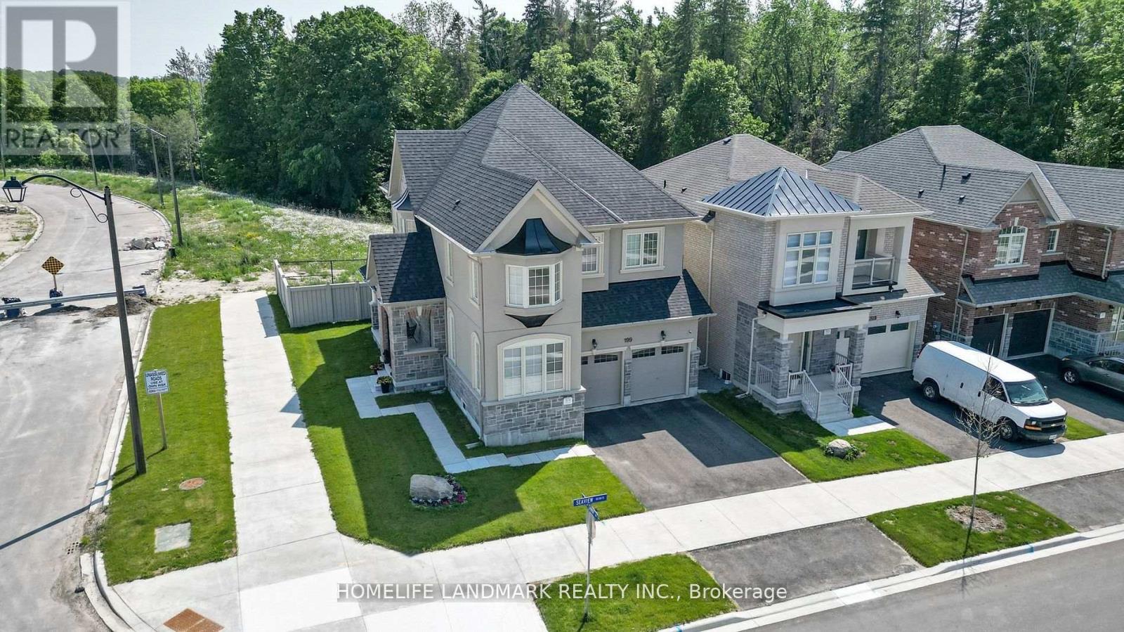 Photo 38 of 199 Seaview Heights, East Gwillimbury ON
