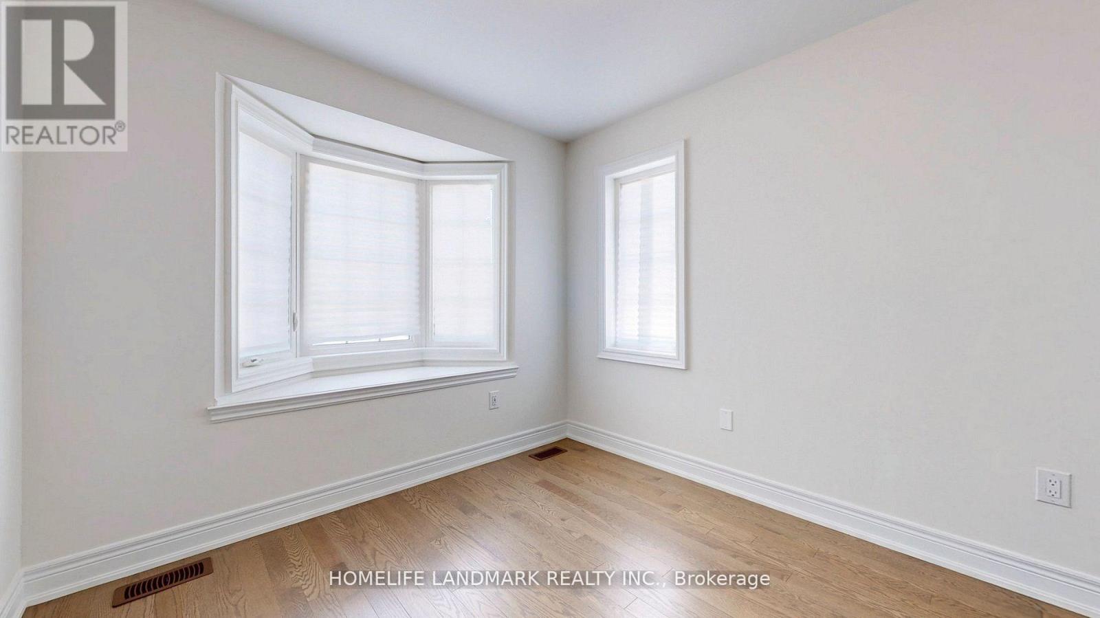 Photo 29 of 199 Seaview Heights, East Gwillimbury ON