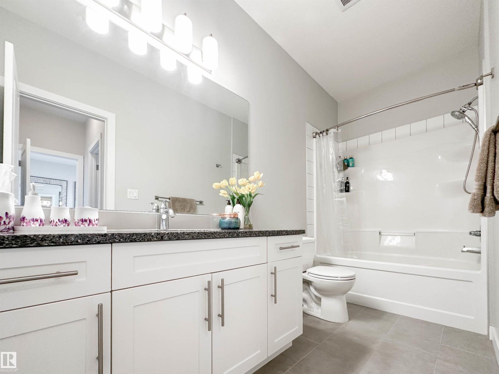 Photo 27 of 6 16537 130 A St Nw, Edmonton AB