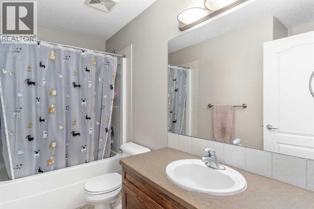 Photo 27 of 507 Westmount Close, Okotoks AB