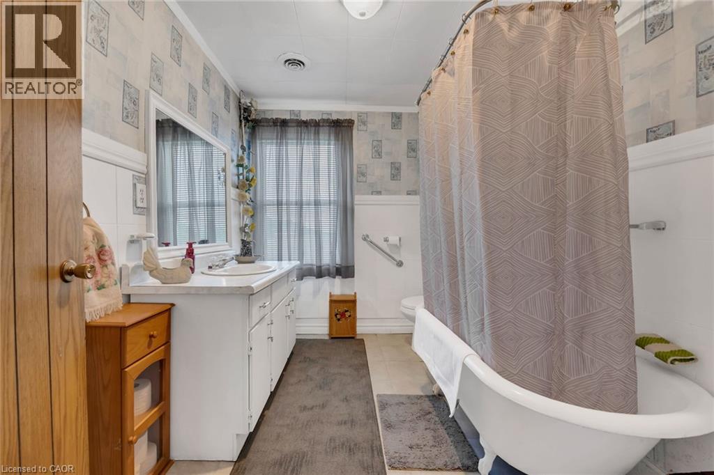 Photo 16 of 177 Brooklin Road, Nanticoke ON