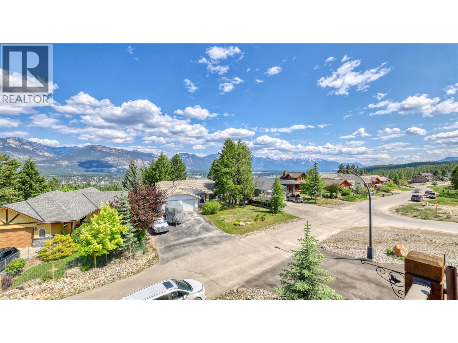 Photo 16 of 1910 Pineridge Drive, Invermere BC