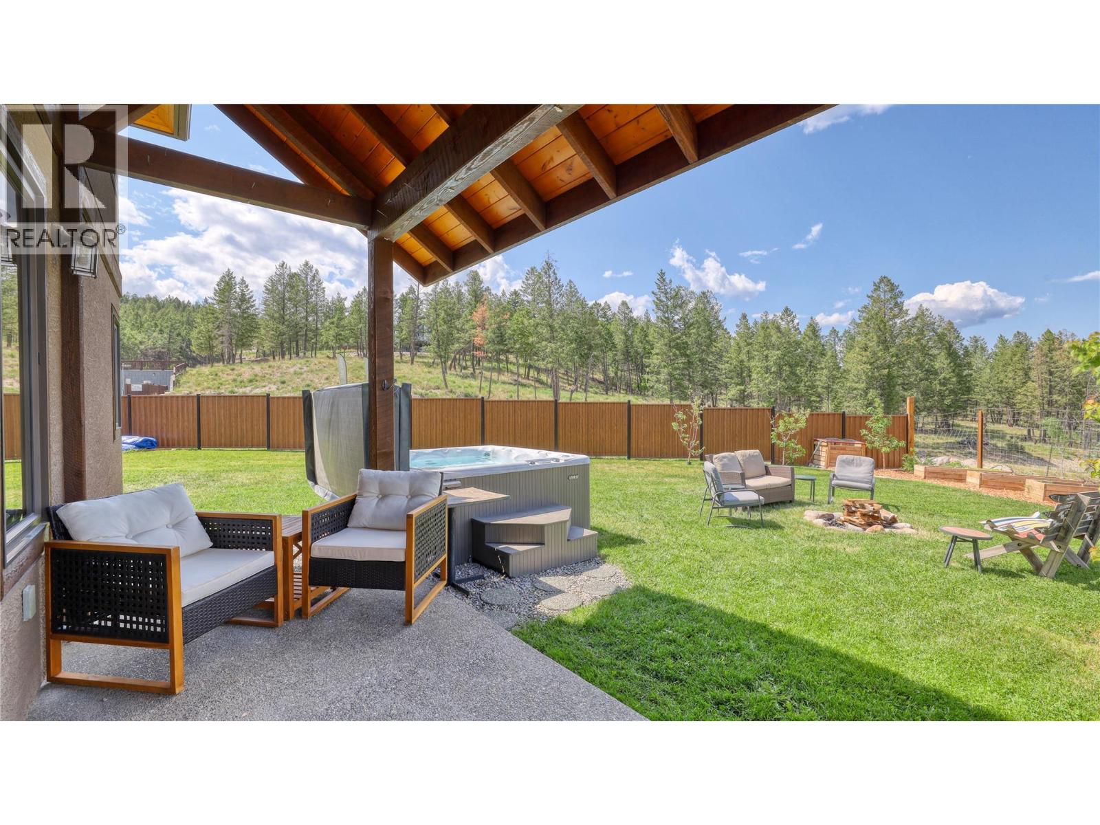 Photo 5 of 1910 Pineridge Drive, Invermere BC