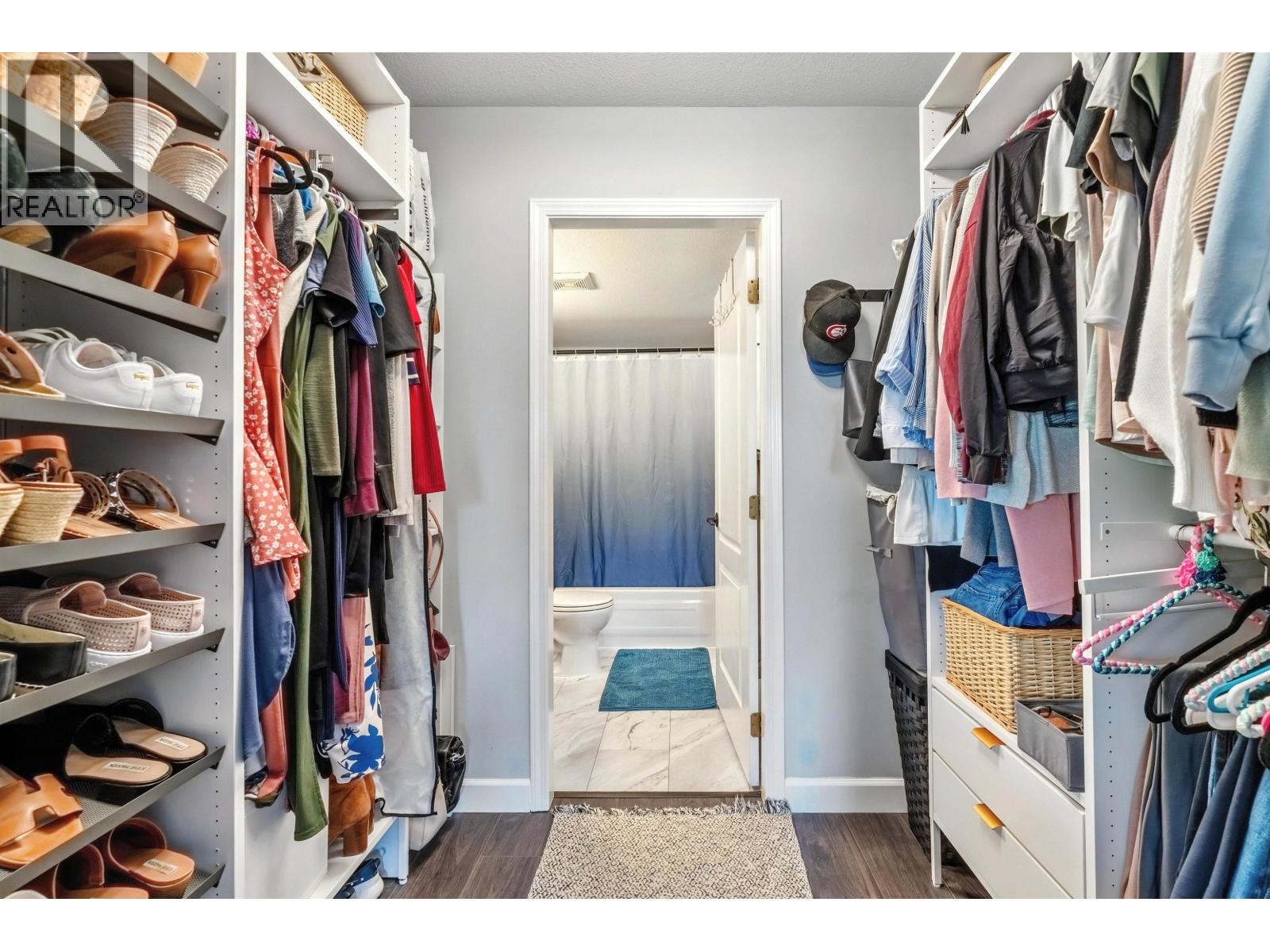 Photo 12 of 220 3770 Manor Street, Burnaby BC