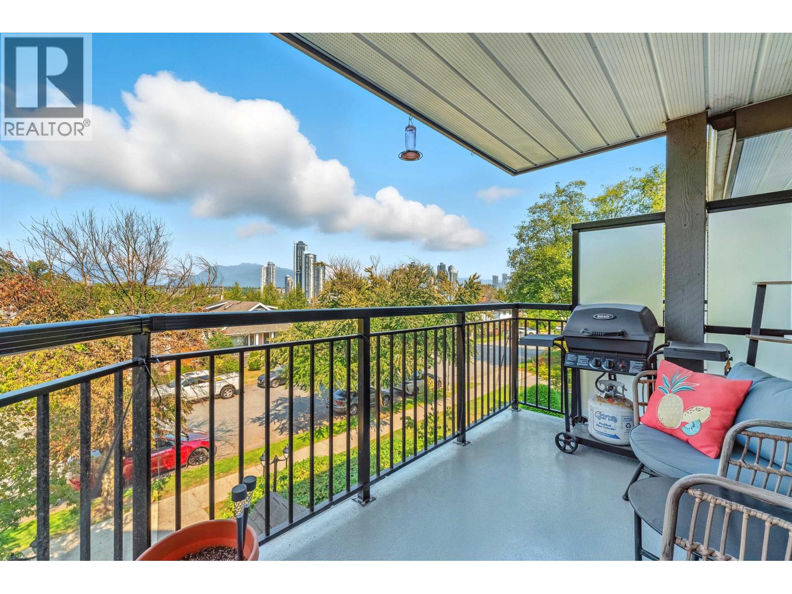Photo 18 of 220 3770 Manor Street, Burnaby BC