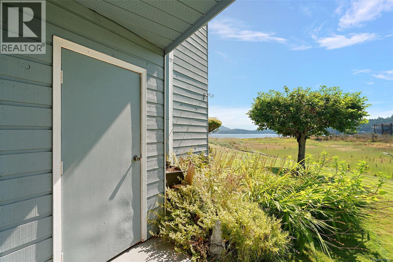 Photo 22 of 11 6110 Seabroom Rd, Sooke BC