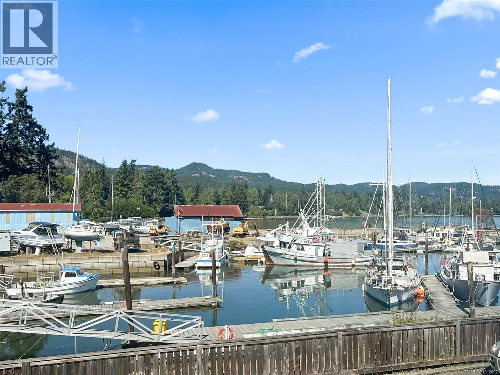 Photo 24 of 11 6110 Seabroom Rd, Sooke BC