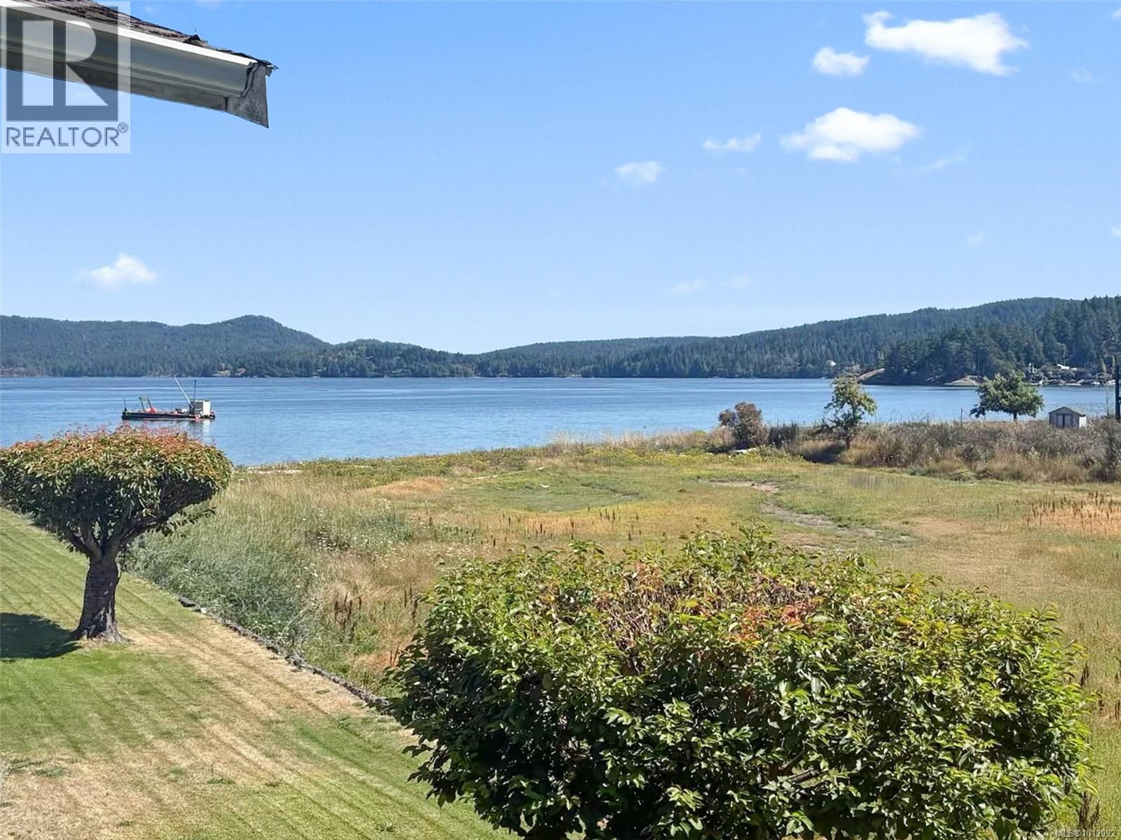 Photo 29 of 11 6110 Seabroom Rd, Sooke BC