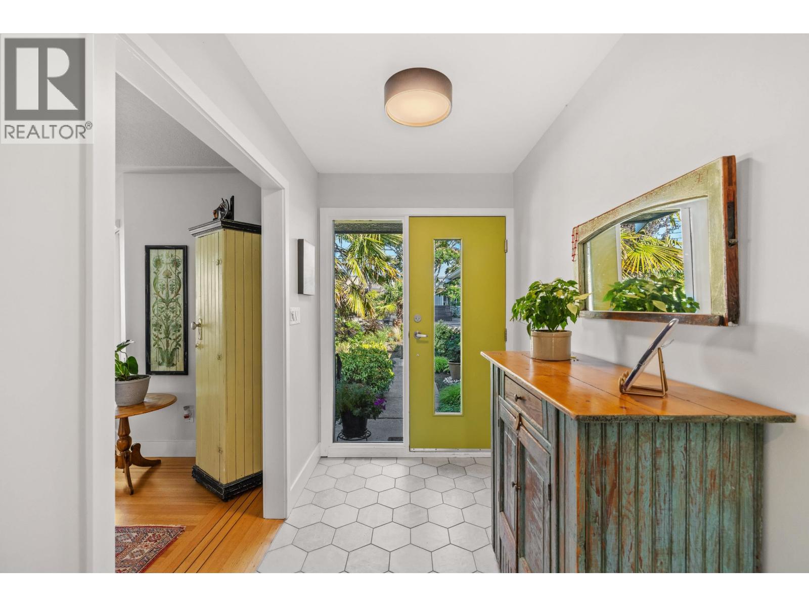 283 67A STREET, Tsawwassen