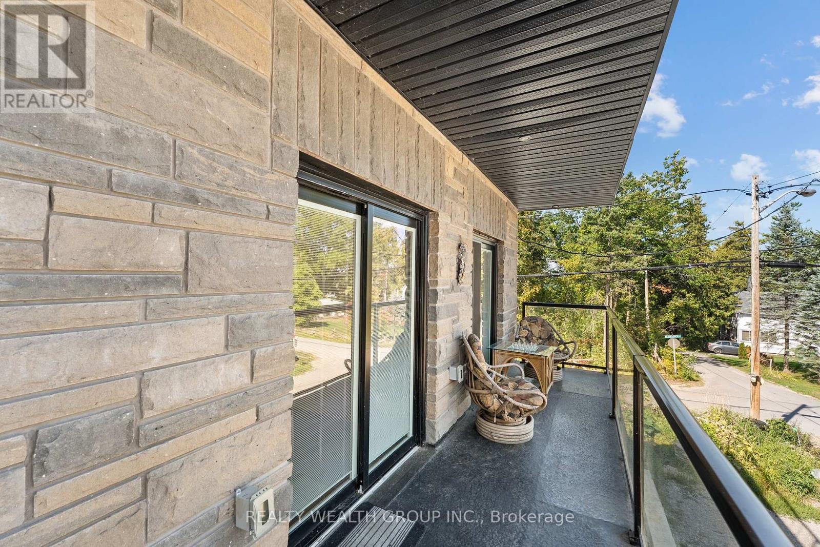 Photo 9 of 31 Silver Birch Street, Kawartha Lakes ON