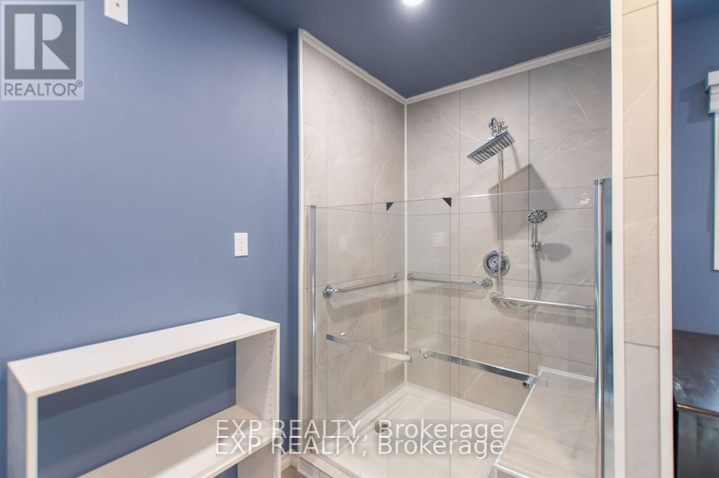 Photo 19 of 21 Lincoln Avenue, St Catharines ON