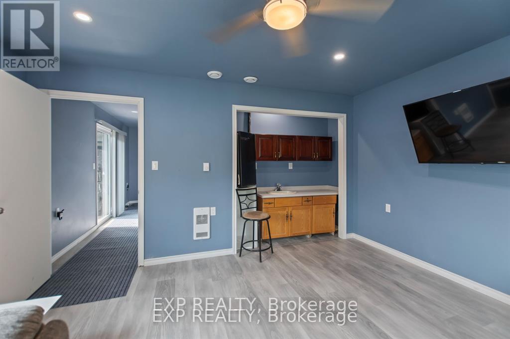 Photo 23 of 21 Lincoln Avenue, St Catharines ON