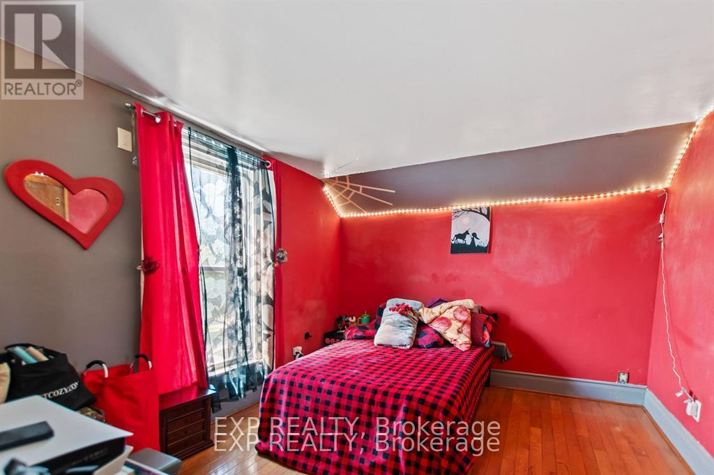 Photo 30 of 21 Lincoln Avenue, St Catharines ON