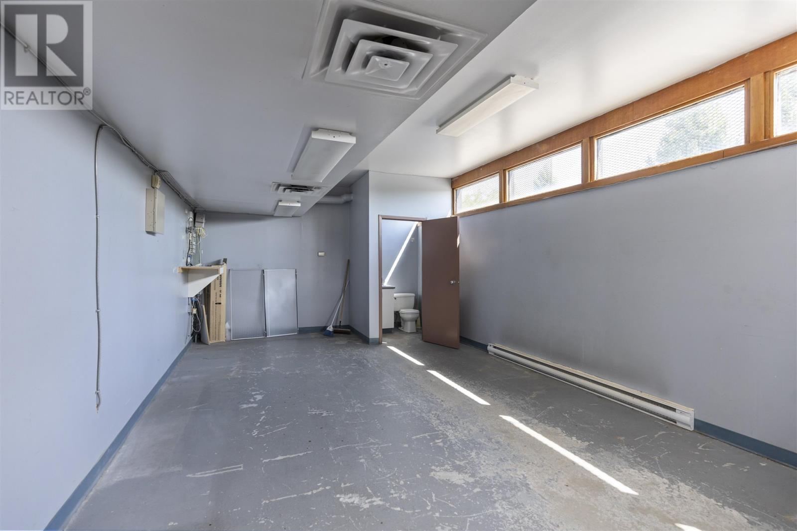 Photo 31 of 120 Huron St, Sault Ste Marie ON